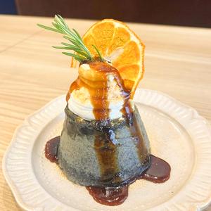 自家製黒ゴマプリン