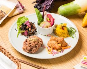 大豆ミート唐揚げと3種デリの酵素玄米弁当