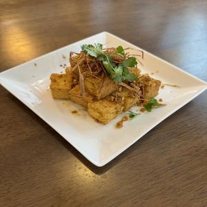u h chin s t 厚揚げとレモングラスの揚げ