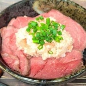 丼丸 ローストビーフねぎとろ丼