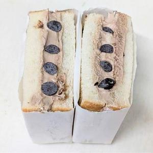 ダブルチョコホイップサンドイッチ