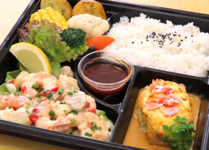 白身魚の重ね盛りオーブン仕立て＆海老の”華彩”バター風味