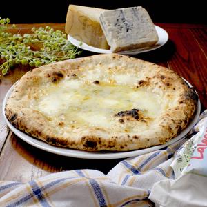 4種チーズのクワトロフォルマッジ(1~2名用)