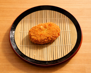 コロッケ (1個) Croquette (1 piece)