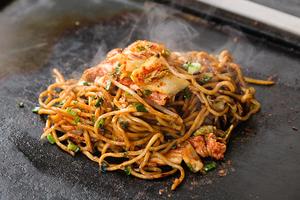 豚キムチ焼きそば