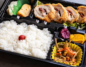 チキンカツ弁当梅しそチキンカツ
