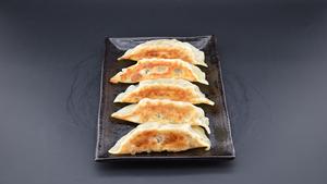 自家製・鉄板焼き餃子(5個 200g)