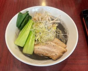 黒胡麻らーめん