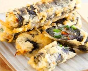 海苔巻き天ぷら(4個)Seaweed rolls