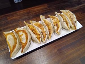 包みたて焼きぎょうざ8個入り