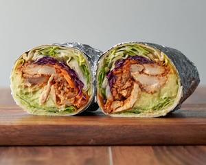 NY屋台メシ!!チキンオーバーライス アボカドチキンラップ Avocado Chicken Wrap