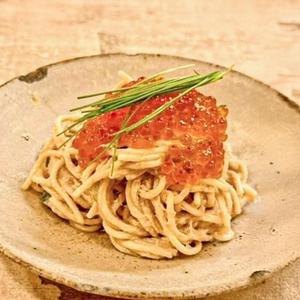 いくらたっぷり胡麻ダレのスパサラ