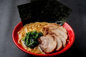 醤油豚骨チャーシューメン