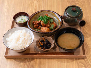 唐揚げの揚げ浸し定食