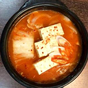 キムチチゲ(辣白菜)