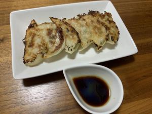 【にんにく無し】焼き餃子(醤油だれ)