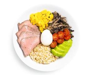 プロテインラボ(ビーフ) ～美しく痩せる～ 540kcal タンパク質:34g 脂質:25g 糖質:44g
