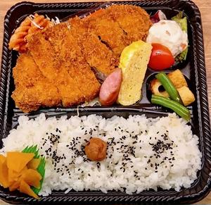 三元豚ロースカツ弁当