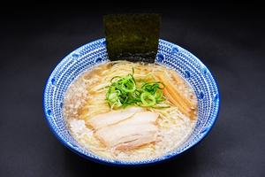 焼きあご塩らぁ麺