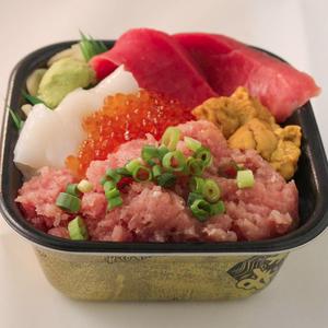 丼丸 うおがし丼