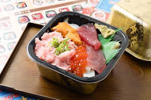 丼丸人気No.3 うおがし丼