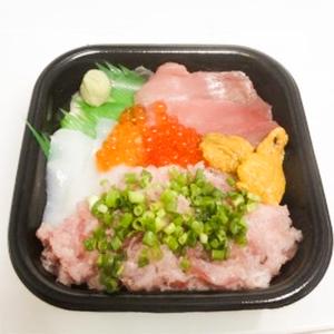 丼丸 うおがし丼