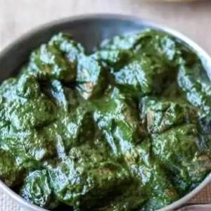 ほうれん草チキンカレー Spinach ＆ Chicken Curry