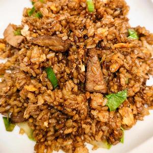牛肉黒炒飯 Beef Black Fried Rice