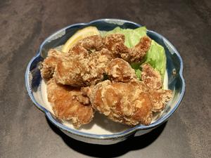 鶏もも肉のから揚げ