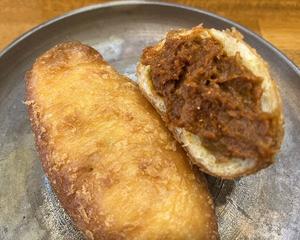 激辛カレーパン「激」