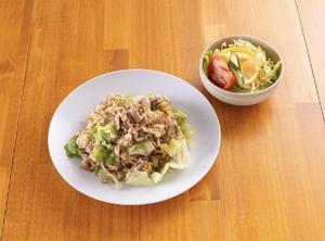 牛肉とレタスの炒飯