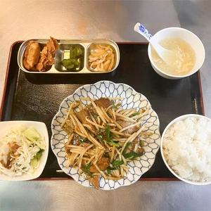 レバニラ定食