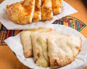 じゃがいもとキーマナン Potato and Keema Naan