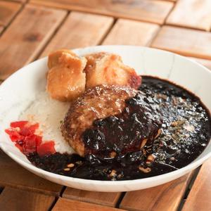極・黒カレー【ハンバーグ+ザンギ】