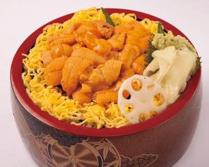 寿司屋が作る極上生ウニ丼