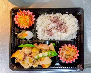 鶏肉とさつまいものマスタードマヨソース弁当
