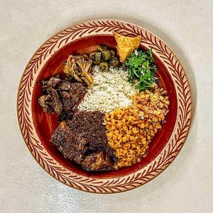 本日のあいがけカレー(副菜付き)ライス＆カリー2種類
