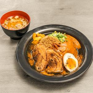 黒丼カレー大盛(手作り味噌汁付き)