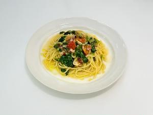 ひき肉とほうれん草のペペロンチーノ