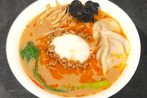 水餃子旨辛肉みそ麻辣白