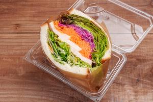 野菜たっぷり鶏ハムサンド