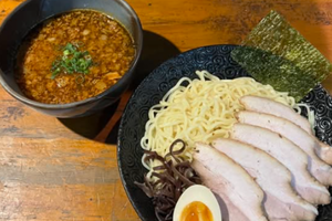チャーシュー辛こく味噌つけ麺