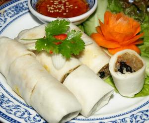 A-3 蒸し春巻き Steam Spring Roll