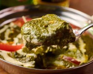 ほうれん草チキンカレー Sag Chicken Curry