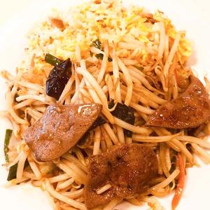 ニラレバ炒飯