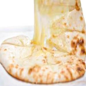 チーズナン Cheese naan