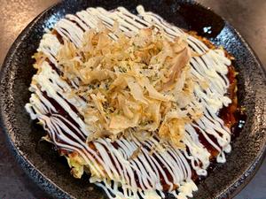 Fujiお好み焼き(イカ、エビ、ホタテ、すじ、豚)
