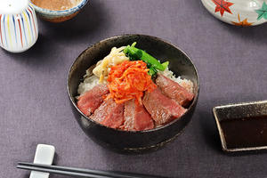 焼きたてのキムチシンタマ丼 (小)
