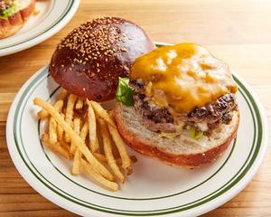 ダブルチーズバーガー