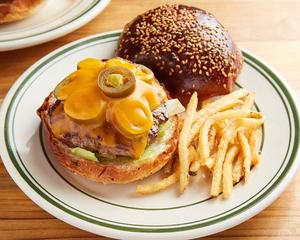 ハラペーニョチーズバーガー